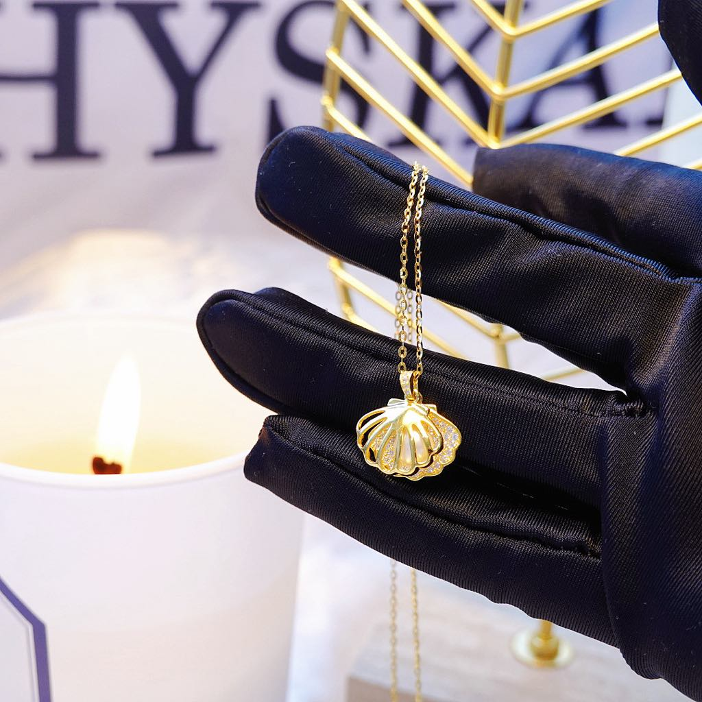 Whyskabay Openable Shell Pendant: Dainty Pearl Necklace in 18K Gold & Silver