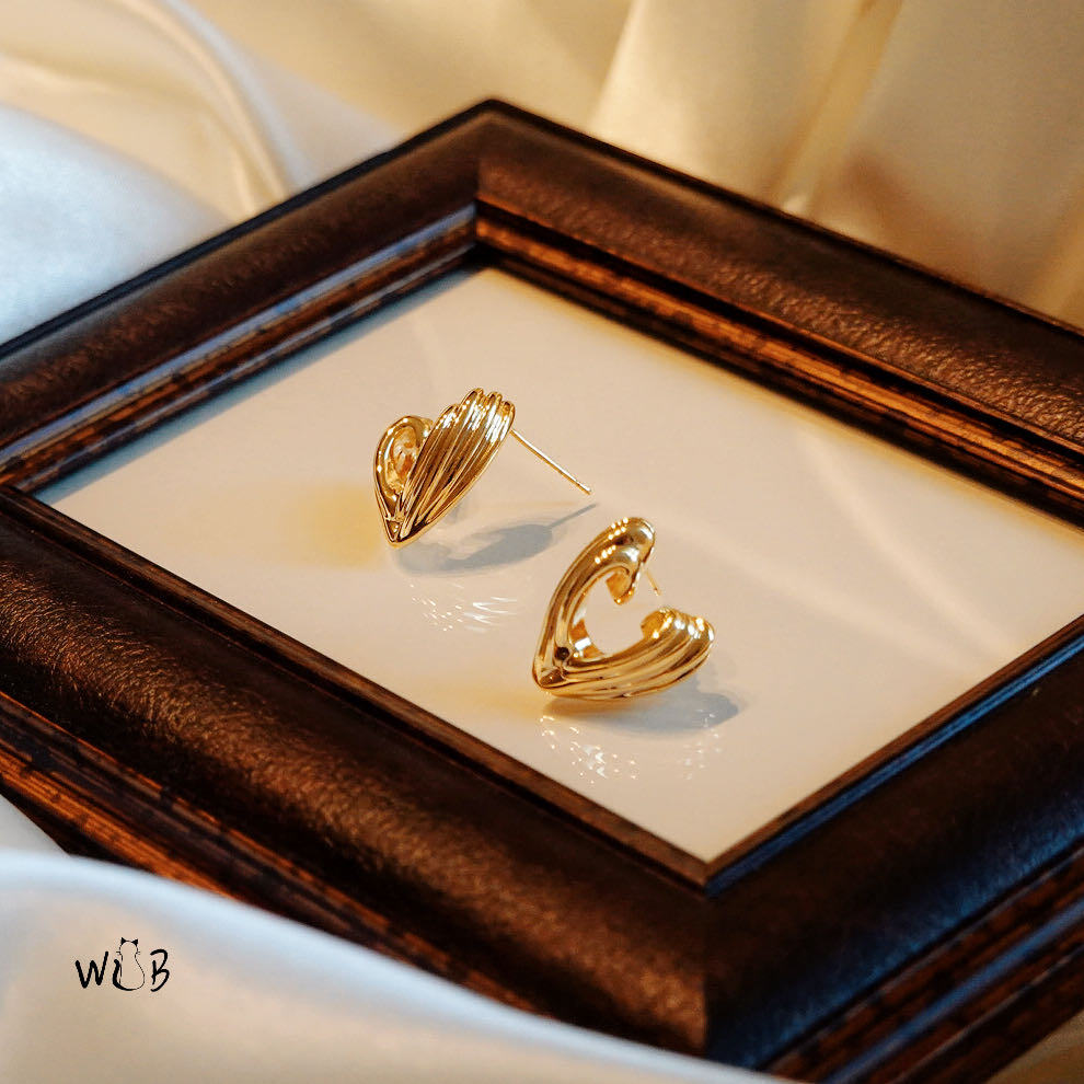 Modern Heart Earring: Gifts For Her