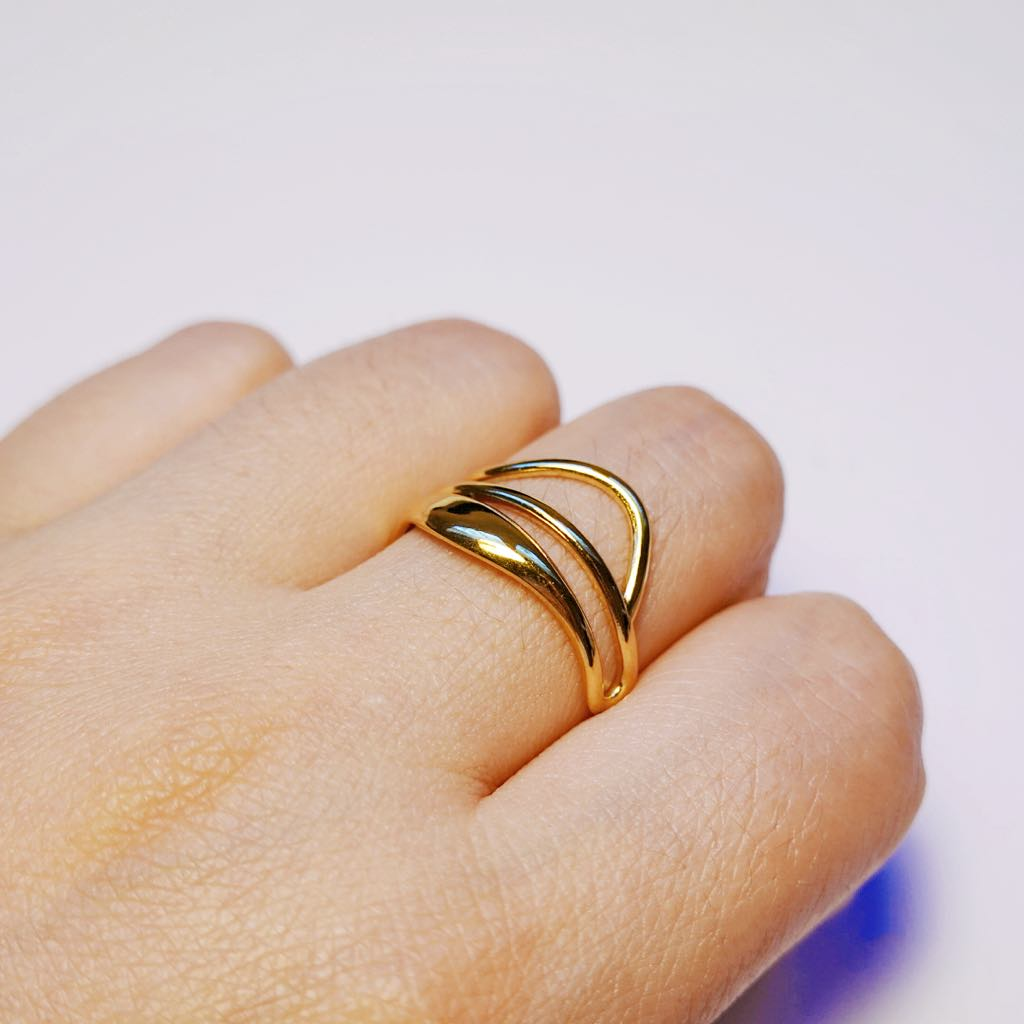 Gold Curved Line Ring: Adjustable Rings