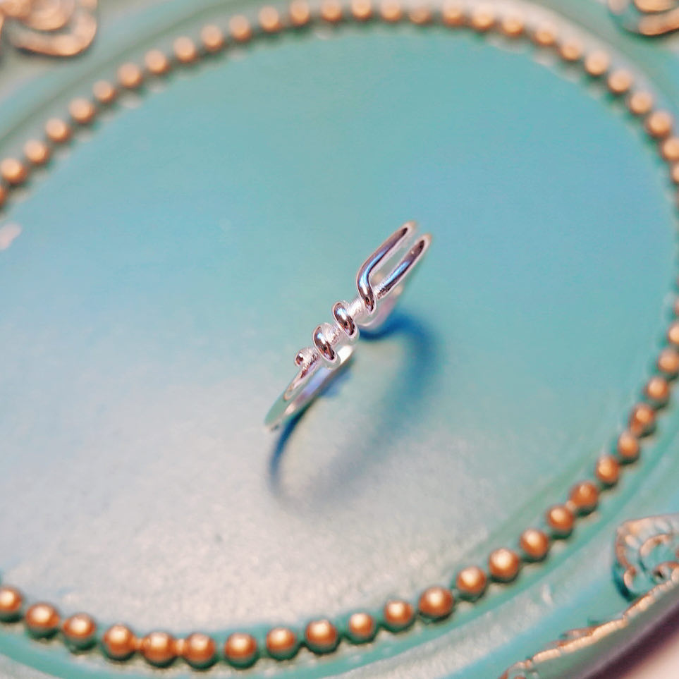 Simple Twist Silver Ring: Adjustable Rings