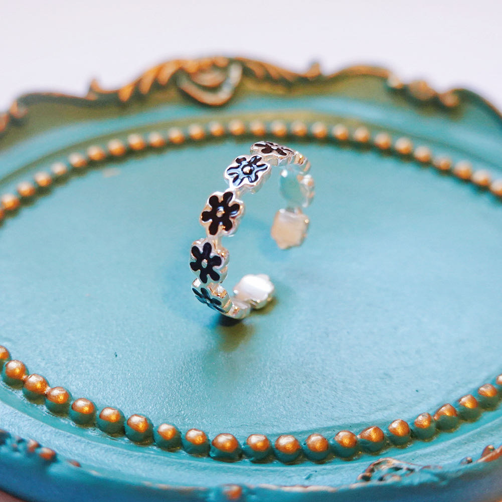 Black Flower Silver Ring: Adjustable Rings