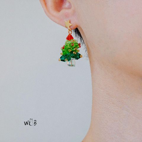 Christmas Tree Earrings: Beaded Christmas Earrings