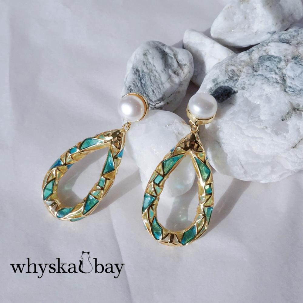 Sunset on Pearl: Pearl Enamel Hoops Gold Earrings