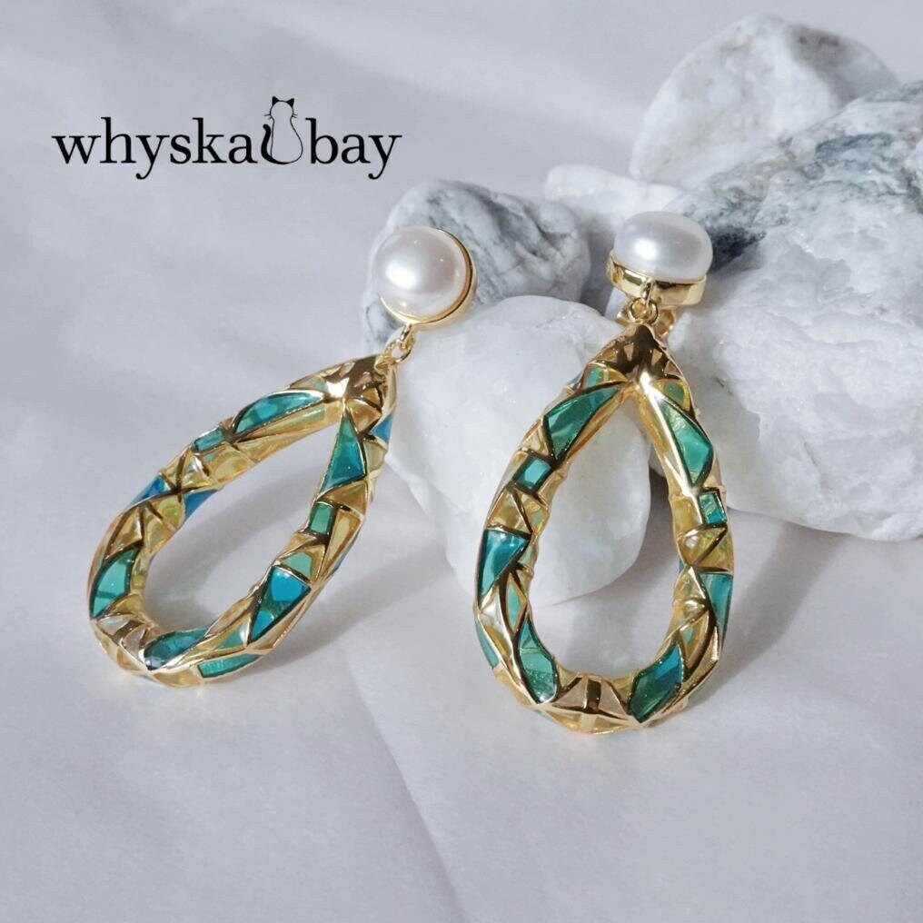 Sunset on Pearl: Pearl Enamel Hoops Gold Earrings