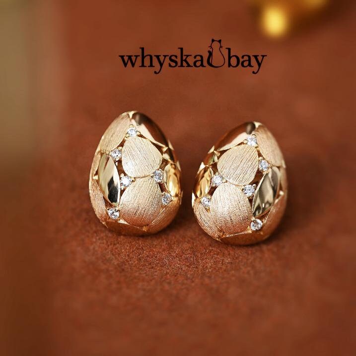 Sunset Tears: Gold Water Drop Stud Earrings