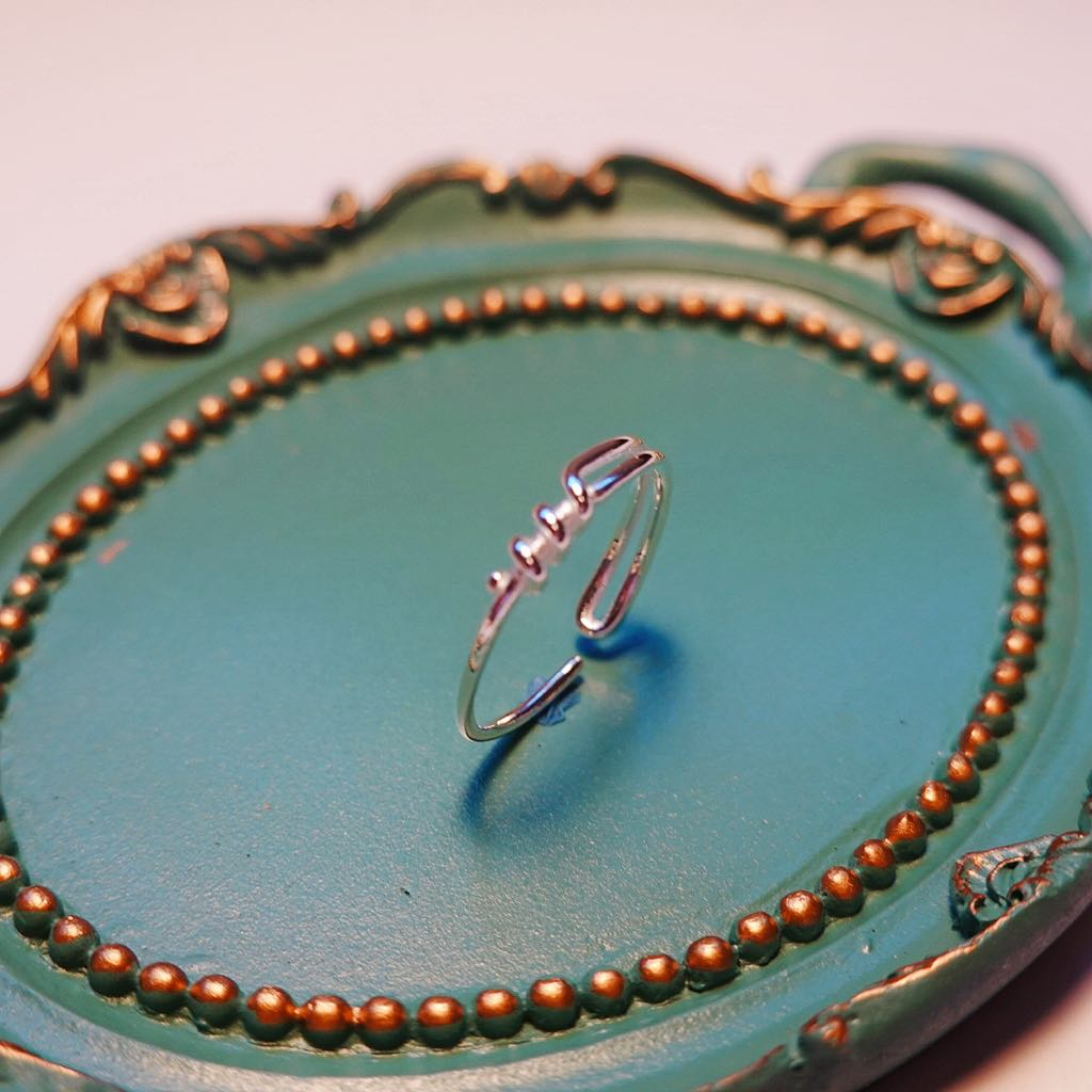 Simple Twist Silver Ring: Adjustable Rings